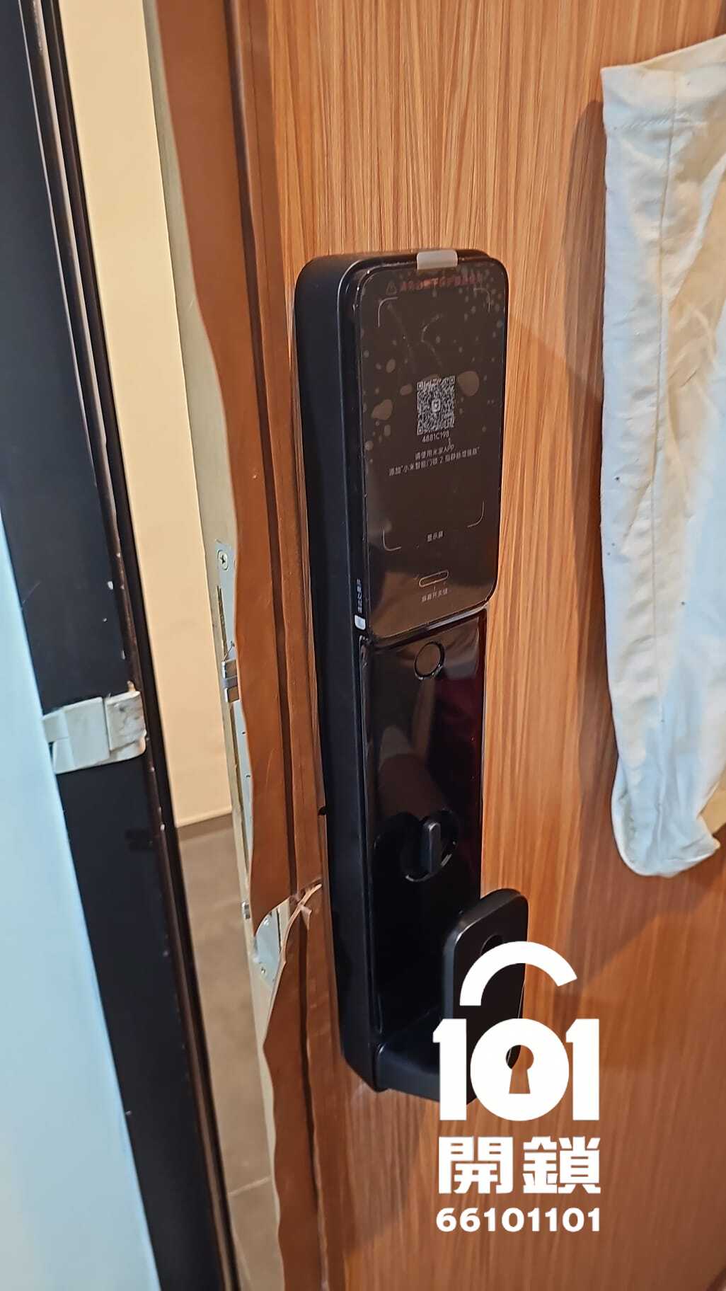 小米智能電子鎖室內面板安裝實例