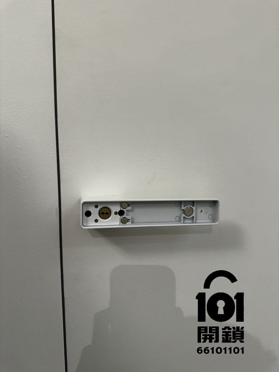 磁吸門鎖門柄及鎖具